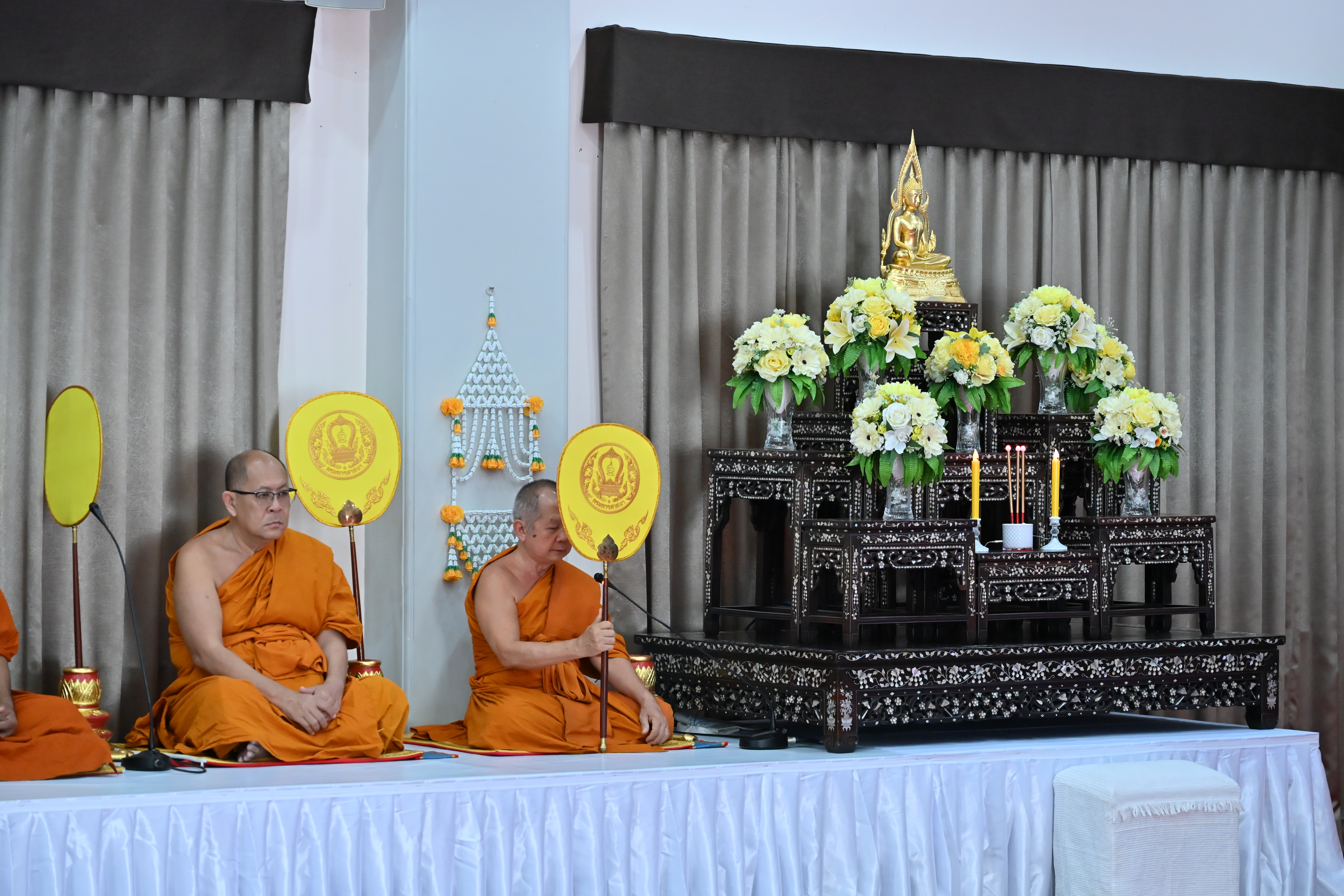 title - ส.ป.ก.นครปฐม เข้าร่วมพิธีเจริญพระพุทธมนต์เฉลิมพระเกียรติ สมเด็จพระเจ้าลูกยาเธอ เจ้าฟ้าทีปังกรรัศมีโชติ มหาวชิโรตตมางกูร สิริวิบูลยราชกุมาร เนื่องในโอกาสวันคล้ายวันประสูติ